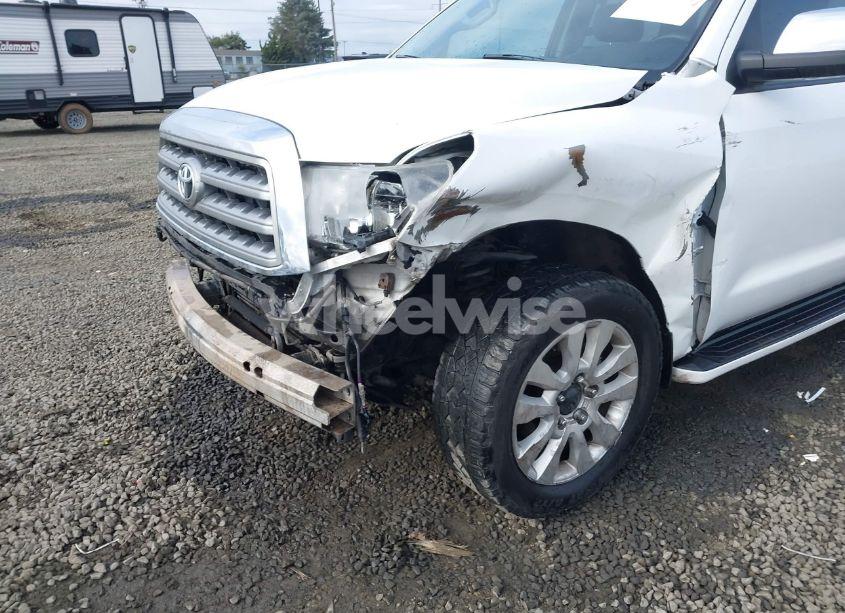 Photo 6 of 2011 Toyota Sequoia LIMITED 5.7L V8 (VIN 5TDJY5G16BS053116)