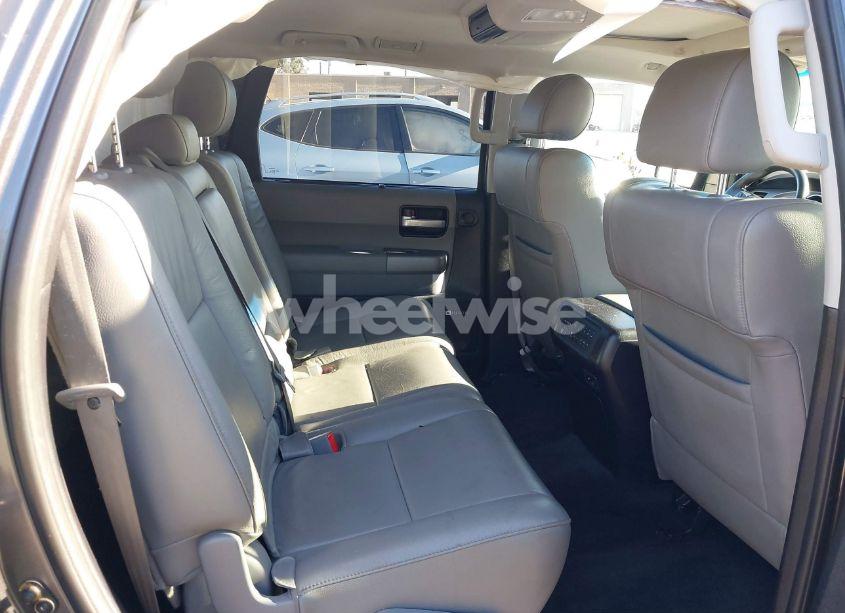 Photo 8 of 2016 Toyota Sequoia LIMITED 5.7L V8 (VIN 5TDJY5G16GS140022)