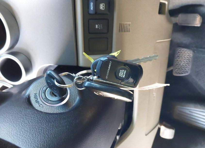 Photo 11 of 2015 Toyota Sequoia LIMITED 5.7L V8 (VIN 5TDJY5G17FS111269)