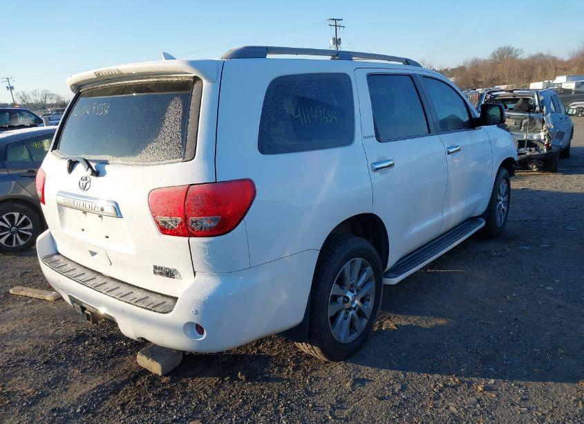 Photo 4 of 2015 Toyota Sequoia LIMITED 5.7L V8 (VIN 5TDJY5G17FS111269)