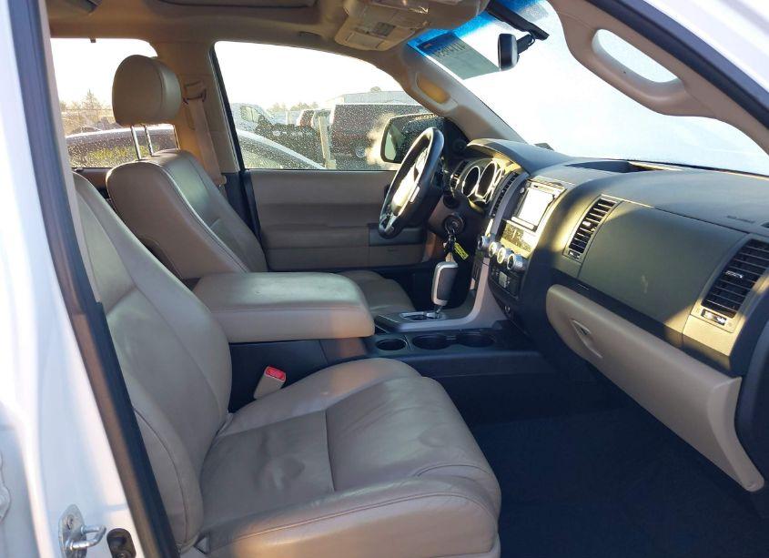 Photo 5 of 2015 Toyota Sequoia LIMITED 5.7L V8 (VIN 5TDJY5G17FS111269)