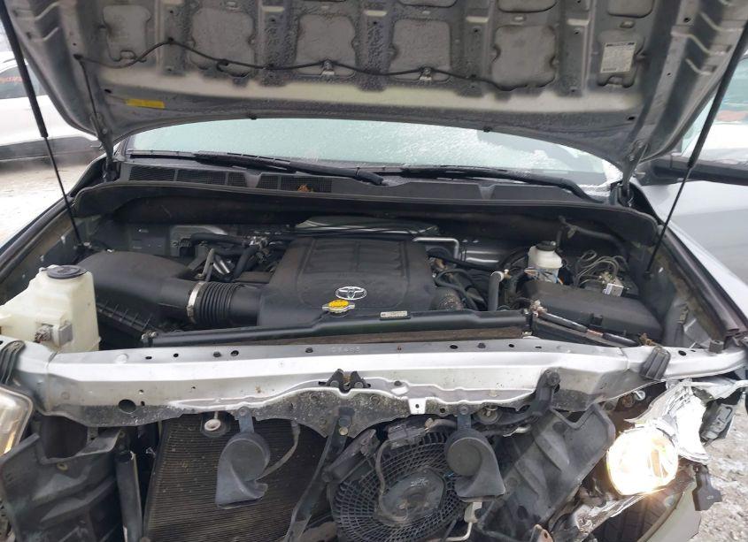 Photo 10 of 2015 Toyota Sequoia LIMITED 5.7L V8 (VIN 5TDJY5G17FS117704)