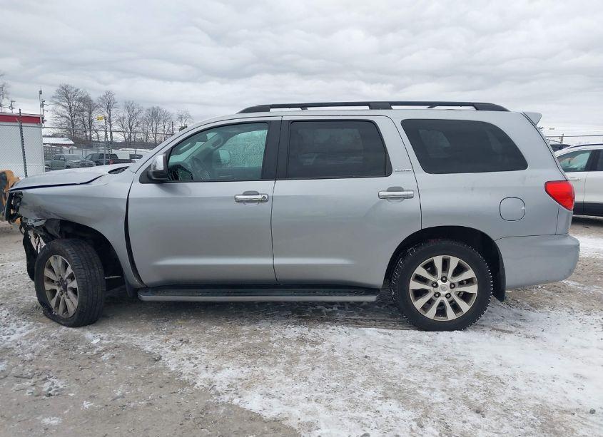 Photo 15 of 2015 Toyota Sequoia LIMITED 5.7L V8 (VIN 5TDJY5G17FS117704)