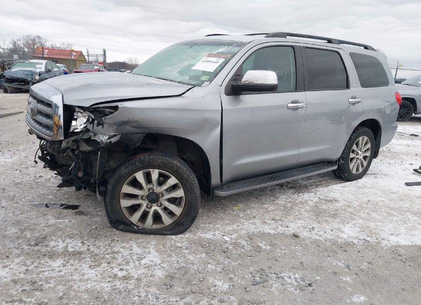 Photo 2 of 2015 Toyota Sequoia LIMITED 5.7L V8 (VIN 5TDJY5G17FS117704)