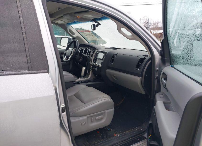 Photo 5 of 2015 Toyota Sequoia LIMITED 5.7L V8 (VIN 5TDJY5G17FS117704)