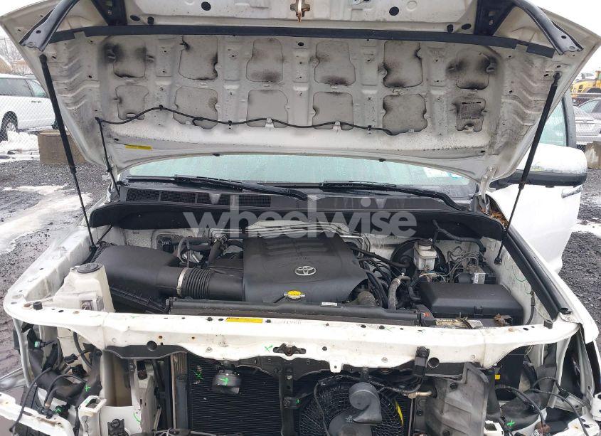 Photo 10 of 2016 Toyota Sequoia LIMITED 5.7L V8 (VIN 5TDJY5G18GS140071)