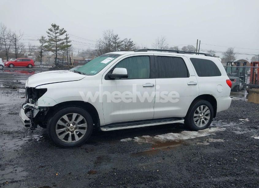 Photo 14 of 2016 Toyota Sequoia LIMITED 5.7L V8 (VIN 5TDJY5G18GS140071)