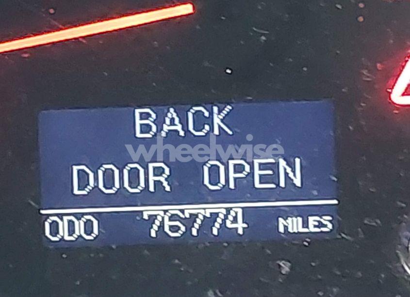 Photo 15 of 2016 Toyota Sequoia LIMITED 5.7L V8 (VIN 5TDJY5G18GS140071)