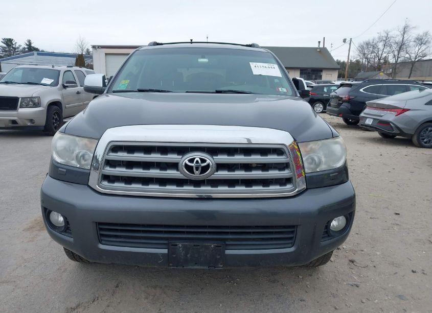 Photo 12 of 2011 Toyota Sequoia LIMITED 5.7L V8 (VIN 5TDJY5G19BS042482)