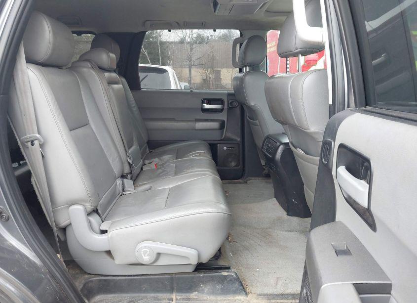 Photo 8 of 2011 Toyota Sequoia LIMITED 5.7L V8 (VIN 5TDJY5G19BS042482)
