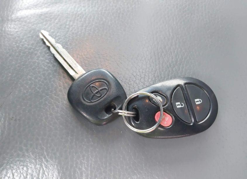 Photo 11 of 2010 Toyota Sequoia LIMITED 5.7L V8 (VIN 5TDJY5G1XAS029223)