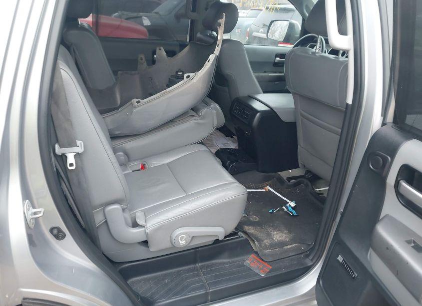 Photo 8 of 2010 Toyota Sequoia LIMITED 5.7L V8 (VIN 5TDJY5G1XAS029223)