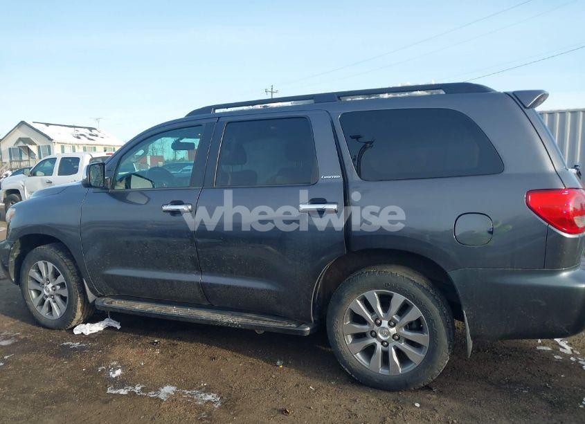 Photo 14 of 2016 Toyota Sequoia LIMITED 5.7L V8 (VIN 5TDJY5G1XGS127354)