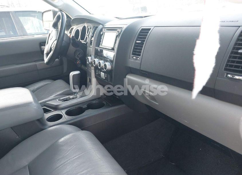 Photo 5 of 2016 Toyota Sequoia LIMITED 5.7L V8 (VIN 5TDJY5G1XGS127354)