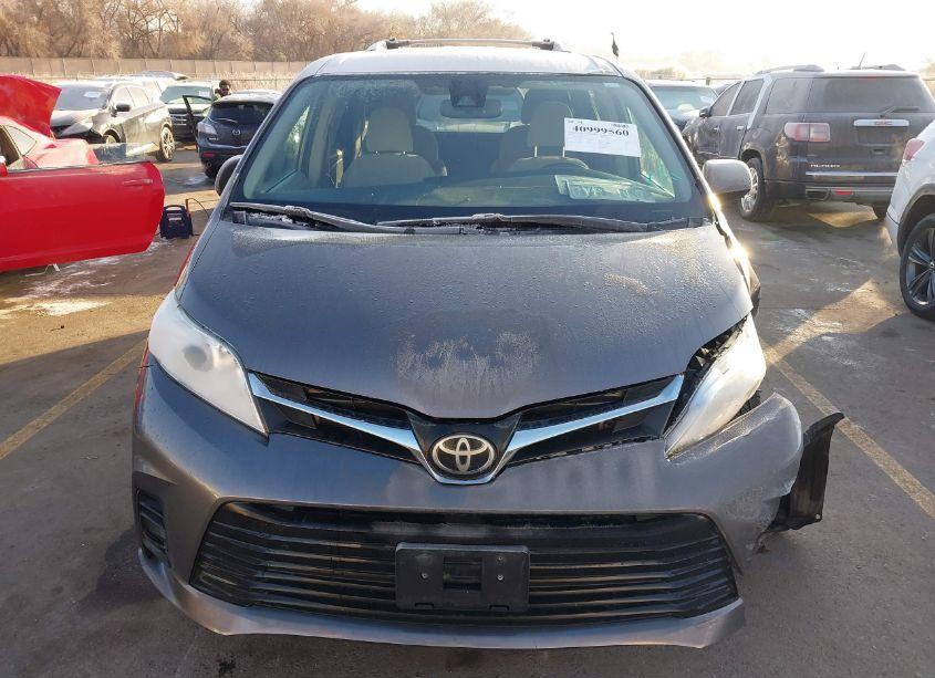 Photo 12 of 2020 Toyota Sienna LE (VIN 5TDJZ3DC0LS242322)