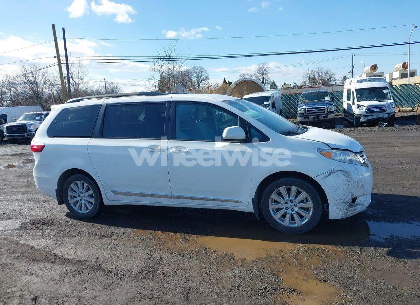 Photo 13 of 2017 Toyota Sienna LE 7 PASSENGER (VIN 5TDJZ3DC2HS158476)