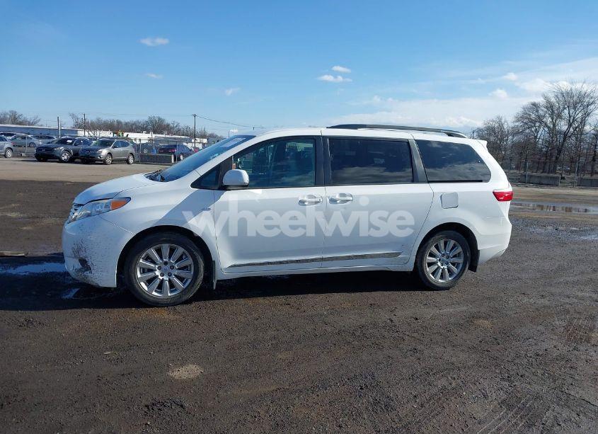 Photo 14 of 2017 Toyota Sienna LE 7 PASSENGER (VIN 5TDJZ3DC2HS158476)