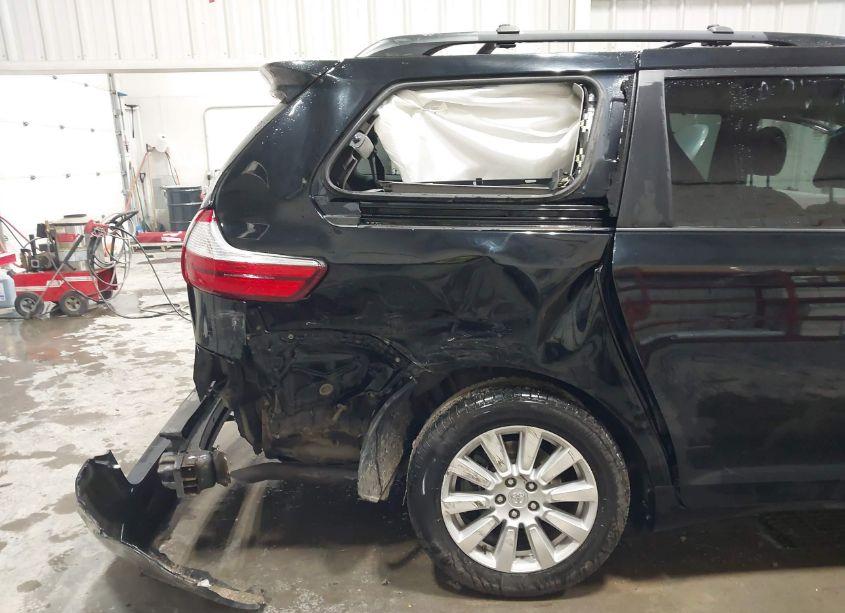 Photo 6 of 2017 Toyota Sienna LE 7 PASSENGER (VIN 5TDJZ3DC3HS170863)