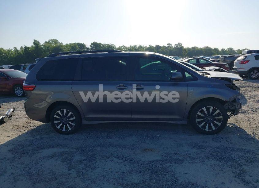 Photo 14 of 2018 Toyota Sienna LE 7 PASSENGER (VIN 5TDJZ3DC3JS190746)