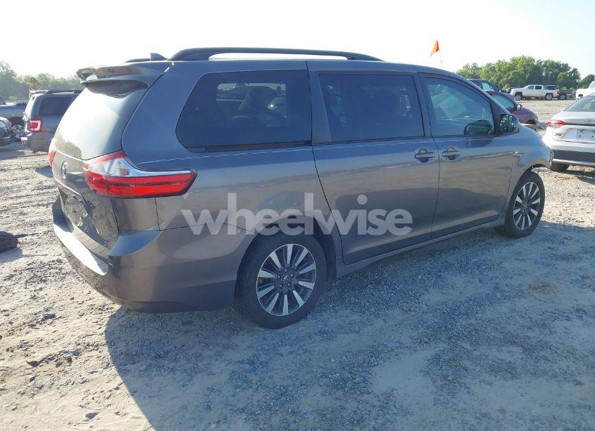 Photo 4 of 2018 Toyota Sienna LE 7 PASSENGER (VIN 5TDJZ3DC3JS190746)