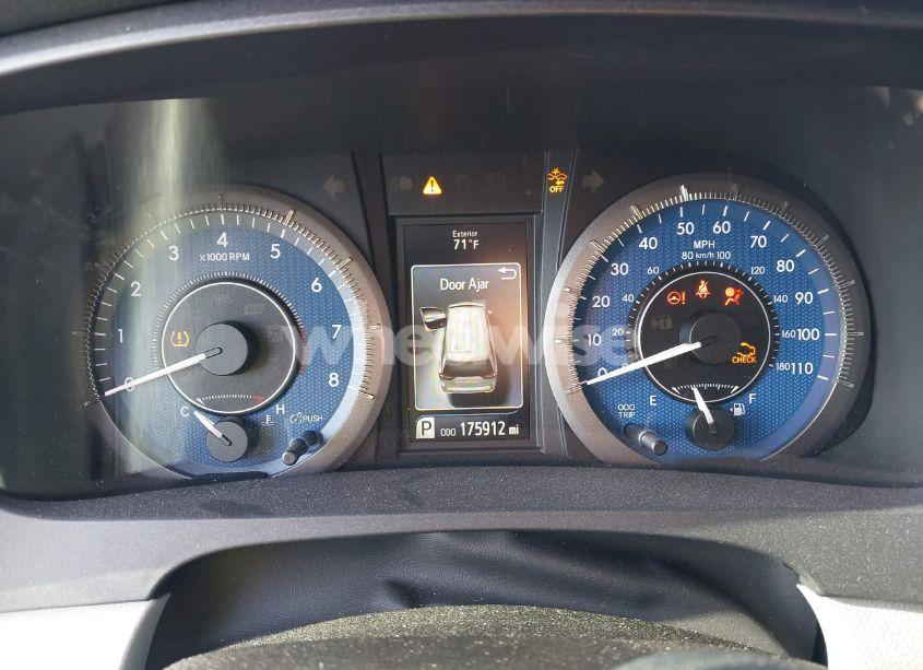 Photo 7 of 2018 Toyota Sienna LE 7 PASSENGER (VIN 5TDJZ3DC3JS190746)