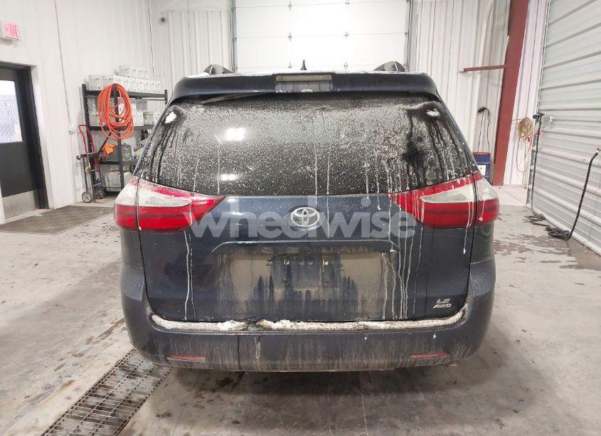 Photo 16 of 2018 Toyota Sienna LE 7 PASSENGER (VIN 5TDJZ3DC3JS206783)