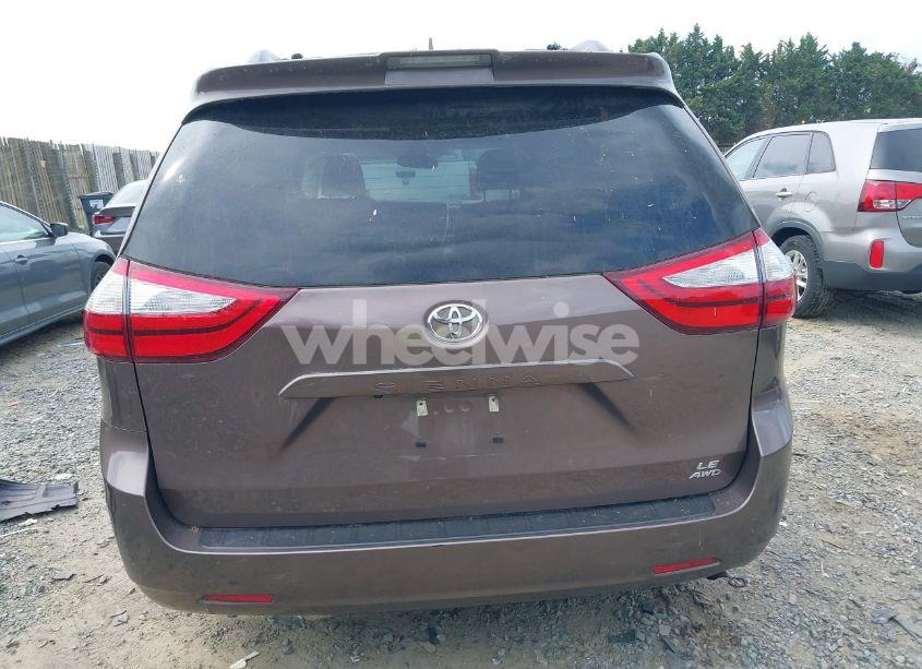Photo 17 of 2019 Toyota Sienna LE 7 PASSENGER (VIN 5TDJZ3DC3KS219602)