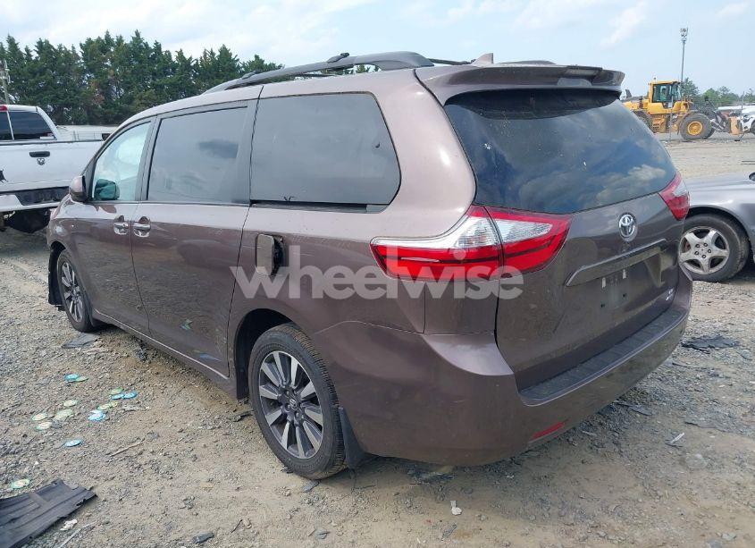 Photo 3 of 2019 Toyota Sienna LE 7 PASSENGER (VIN 5TDJZ3DC3KS219602)