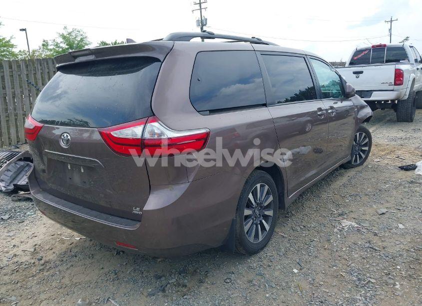 Photo 4 of 2019 Toyota Sienna LE 7 PASSENGER (VIN 5TDJZ3DC3KS219602)