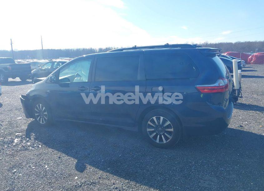 Photo 13 of 2018 Toyota Sienna LE 7 PASSENGER (VIN 5TDJZ3DC4JS189041)