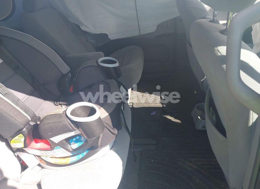 Photo 8 of 2018 Toyota Sienna LE 7 PASSENGER (VIN 5TDJZ3DC4JS189041)