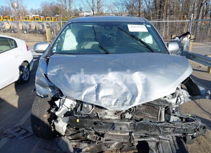 Photo 12 of 2019 Toyota Sienna LE 7 PASSENGER (VIN 5TDJZ3DC4KS221245)