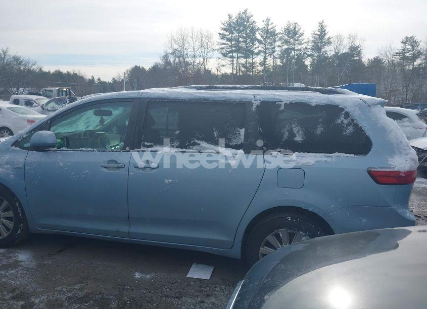 Photo 14 of 2017 Toyota Sienna LE 7 PASSENGER (VIN 5TDJZ3DC5HS158746)