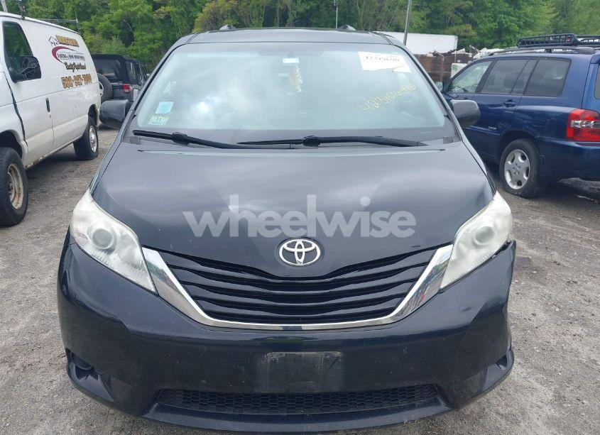 Photo 12 of 2017 Toyota Sienna LE 7 PASSENGER (VIN 5TDJZ3DC5HS160965)