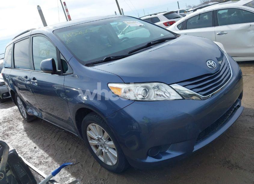 2017 Toyota Sienna LE 7 PASSENGER (VIN 5TDJZ3DC5HS170346) main photo