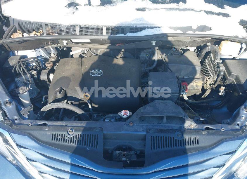 Photo 10 of 2017 Toyota Sienna LE 7 PASSENGER (VIN 5TDJZ3DC5HS170346)