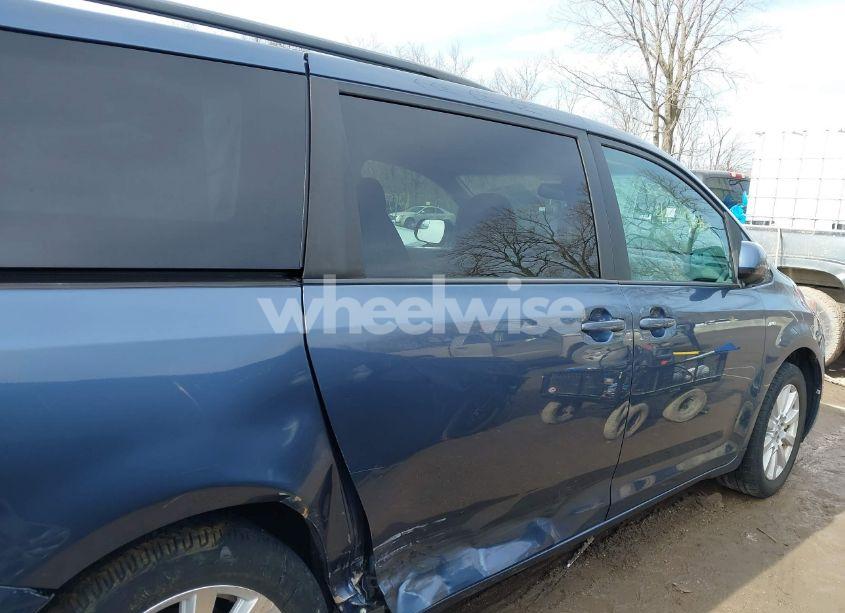 Photo 13 of 2017 Toyota Sienna LE 7 PASSENGER (VIN 5TDJZ3DC5HS170346)