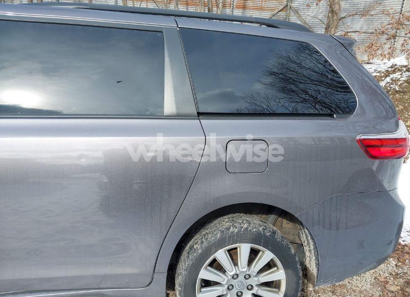 Photo 18 of 2017 Toyota Sienna LE 7 PASSENGER (VIN 5TDJZ3DC5HS173134)