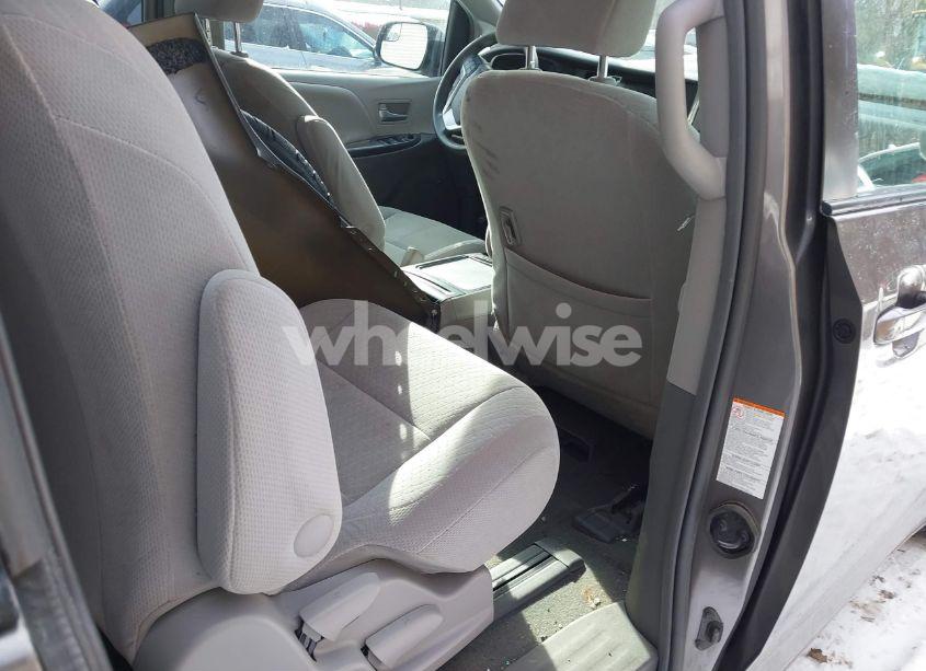 Photo 8 of 2017 Toyota Sienna LE 7 PASSENGER (VIN 5TDJZ3DC5HS173134)