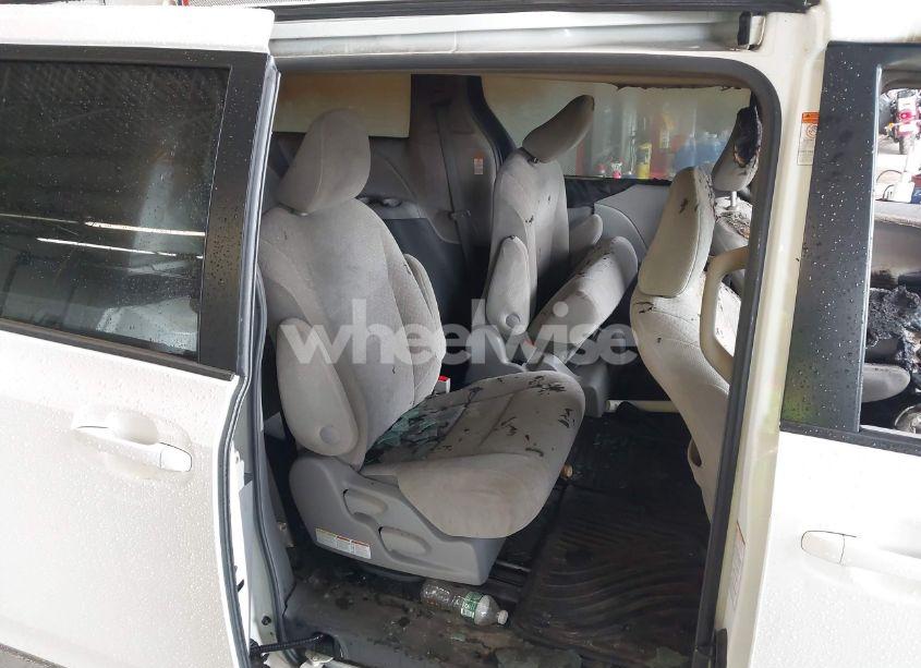 Photo 8 of 2017 Toyota Sienna LE 7 PASSENGER (VIN 5TDJZ3DC5HS180200)