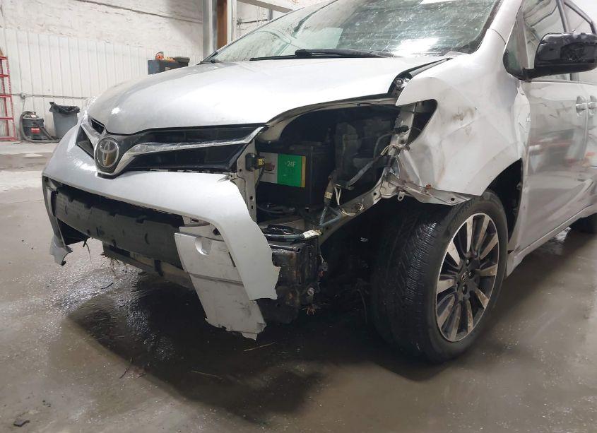 Photo 6 of 2018 Toyota Sienna LE 7 PASSENGER (VIN 5TDJZ3DC5JS194586)