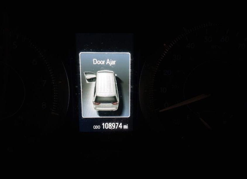 Photo 7 of 2018 Toyota Sienna LE 7 PASSENGER (VIN 5TDJZ3DC5JS194586)