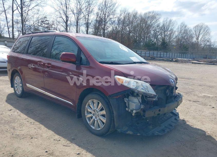 2017 Toyota Sienna LE 7 PASSENGER (VIN 5TDJZ3DC7HS171384) main photo