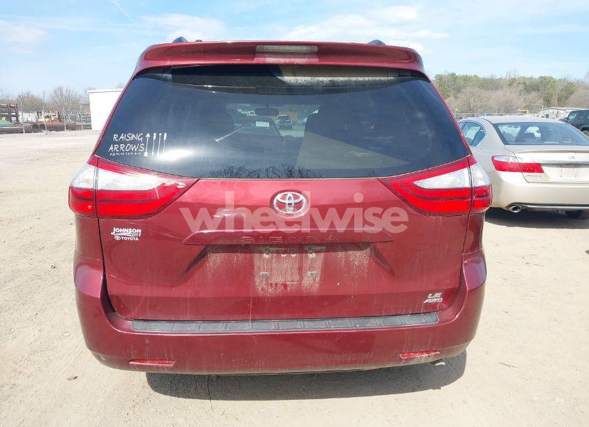 Photo 17 of 2017 Toyota Sienna LE 7 PASSENGER (VIN 5TDJZ3DC7HS171384)
