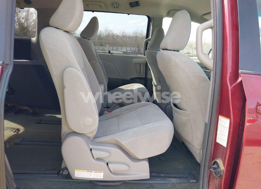 Photo 8 of 2017 Toyota Sienna LE 7 PASSENGER (VIN 5TDJZ3DC7HS171384)