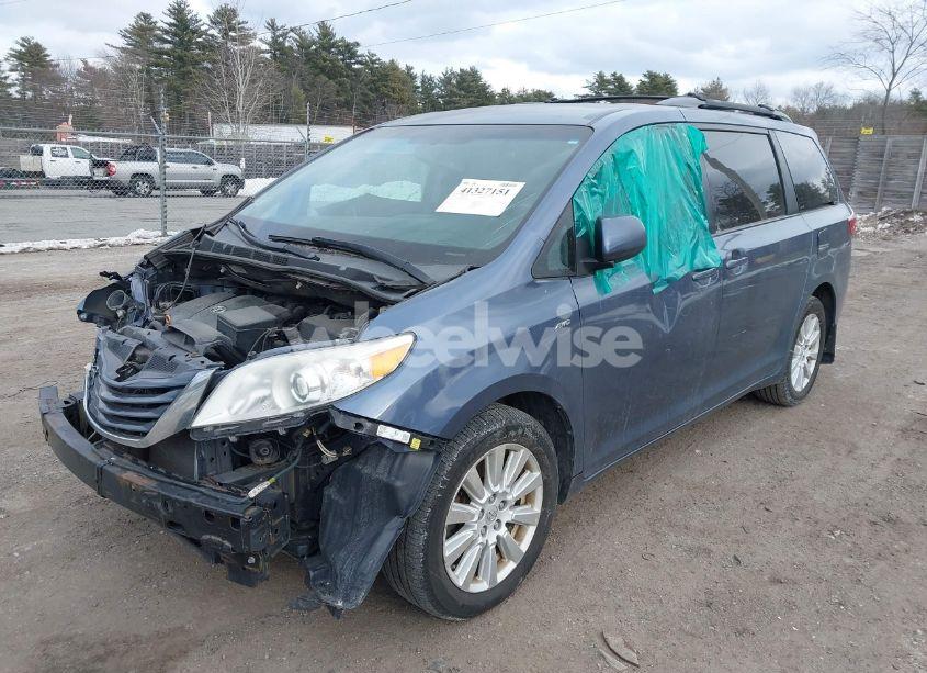 Photo 2 of 2017 Toyota Sienna LE 7 PASSENGER (VIN 5TDJZ3DC8HS160748)
