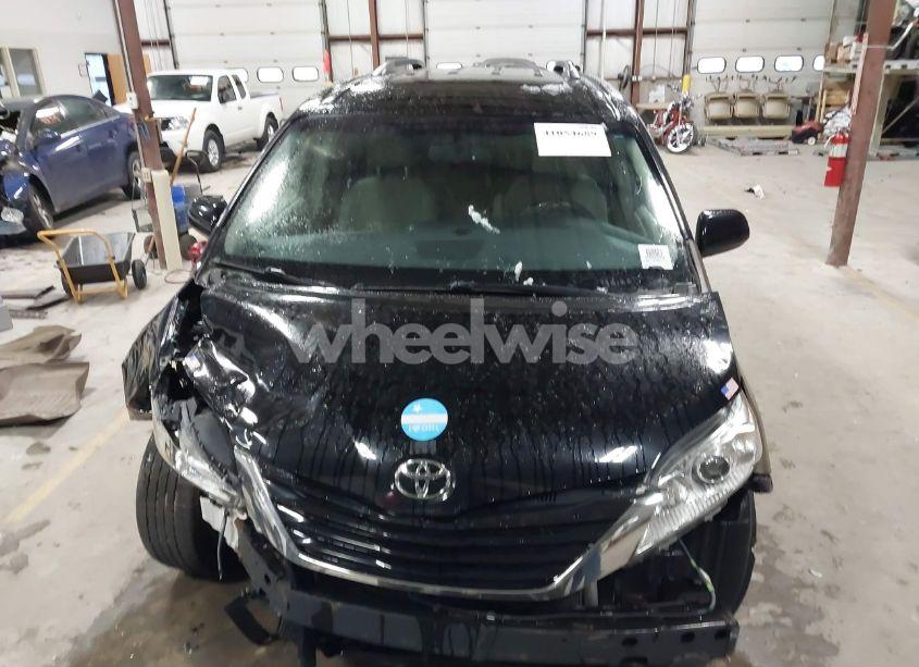 Photo 11 of 2017 Toyota Sienna LE 7 PASSENGER (VIN 5TDJZ3DC8HS177307)