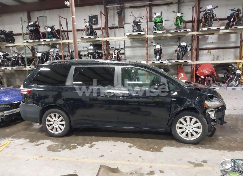 Photo 12 of 2017 Toyota Sienna LE 7 PASSENGER (VIN 5TDJZ3DC8HS177307)