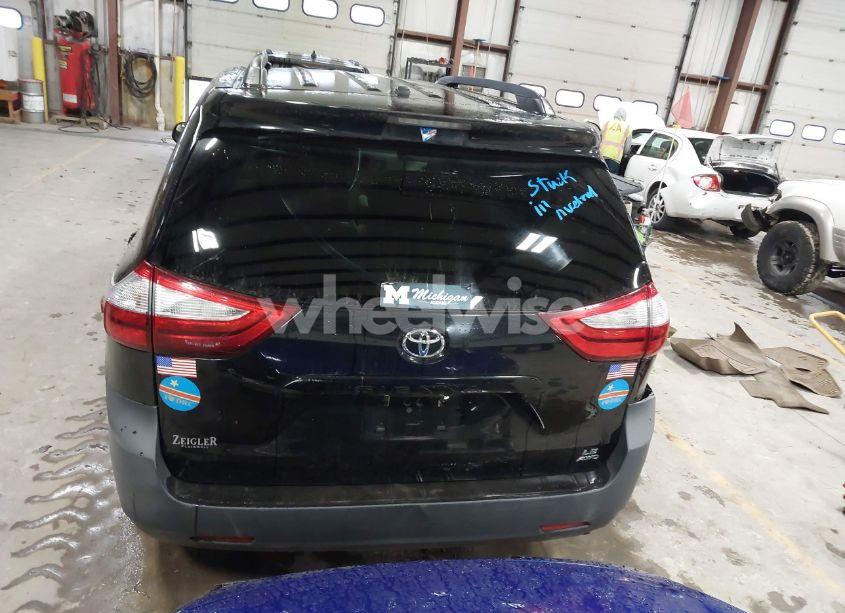 Photo 15 of 2017 Toyota Sienna LE 7 PASSENGER (VIN 5TDJZ3DC8HS177307)