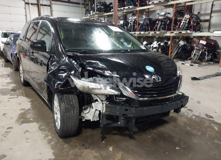 Photo 6 of 2017 Toyota Sienna LE 7 PASSENGER (VIN 5TDJZ3DC8HS177307)